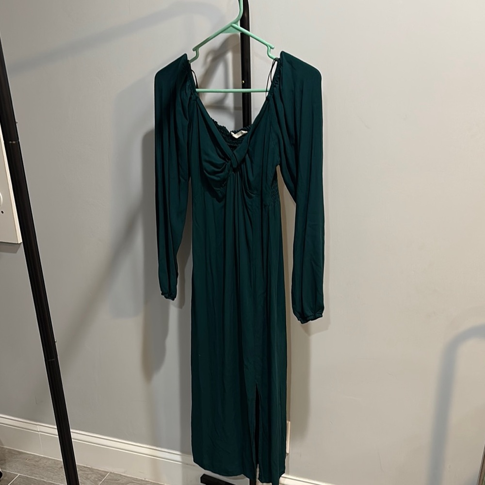 Green Bishop Sleeve Sweetheart Gown